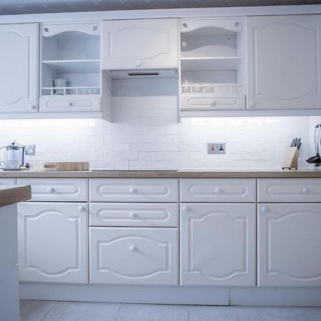 Captains Walk - 4 Bedroom Apartment - Saundersfoot Exteriér fotografie